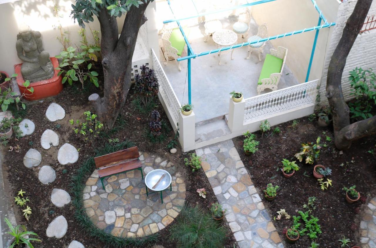 Hotel Mango Tree Courtyard Dehradun Exterior foto